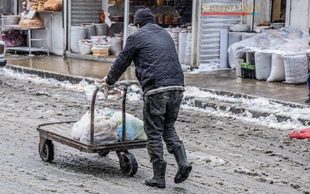 Şaxtalı havada çörəkpulu qazananlar... - “Vasmoy”dan fotoreportaj