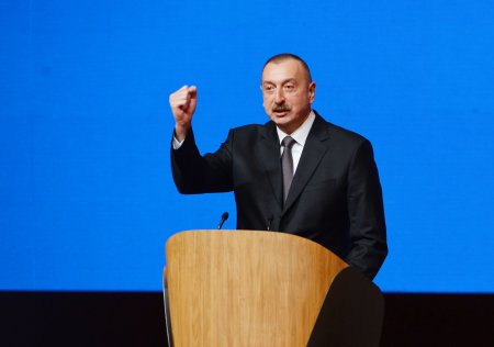 Prezident İlham Əliyev YAP-ın qurultayında çıxış edib