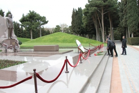 Məhkumlar Bakını gəzdilər (FOTO)