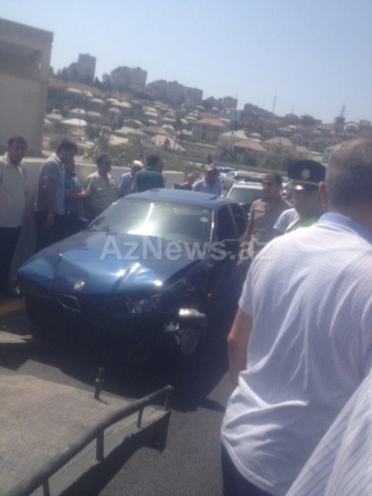 Polis Bakıda qəza törədən sürücünü döydü - Foto