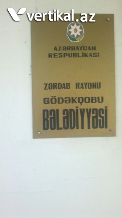 Gödəkqobu kəndini İxtiyarovlar inhisara alıb - Zərdabda