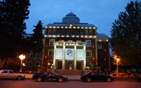 Heydər Əliyev əleyhinə böhtanlar yayan Zakir Zeynalovu MTN-də kim müdafiə edir?