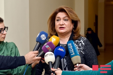 “Azərbaycanda internatları 17 yaşında tərk edən qızlar sonradan yiyəsiz qalırlar”