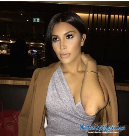 Özünü Kim Kardaşyana bənzədən azərbaycanlı qız