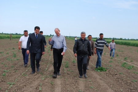 Xarici ölkələrin hərbi attaşeləri Ermənistan ordusunun ağ fosforlu mərmi atdığı Tərtərin Əskipara kəndində olublar