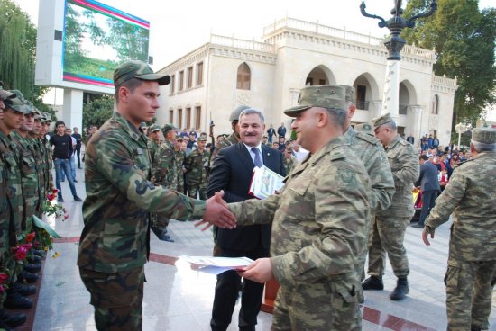 Tərtərdə “Vətənə nümunəvi xidmətə görə sağ ol” devizi altında təntənəli mərasim keçirilib