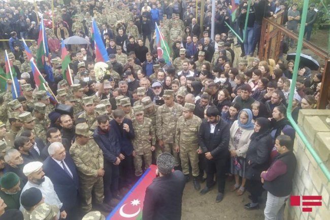 Azərbaycan Ordusunun şəhid olan hərbçisi dəfn edilib - FOTO - YENİLƏNİB