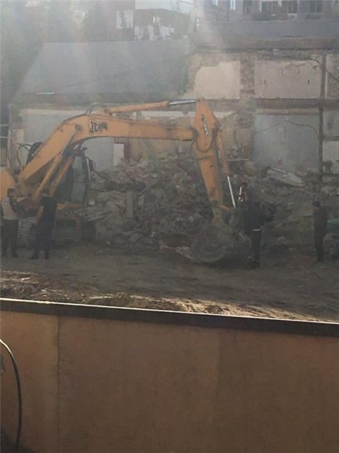 "Evimi sökənlərin arxasında icra başçısı Asif Əsgərov dayanır" - Bakıda tikinti şirkətinin özbaşınalığı FOTO VİDEO