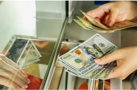 Azərbaycanda dollara tələbat son 10 ayda ən yüksək səviyyəyə yüksəldi – RƏQƏMLƏR