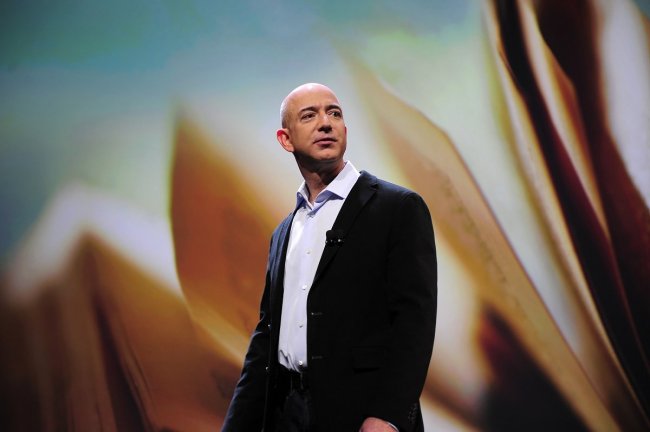 Amazon-un yaradıcısı Jeff Bezos yaxın zamanda kosmosa yollanacaq