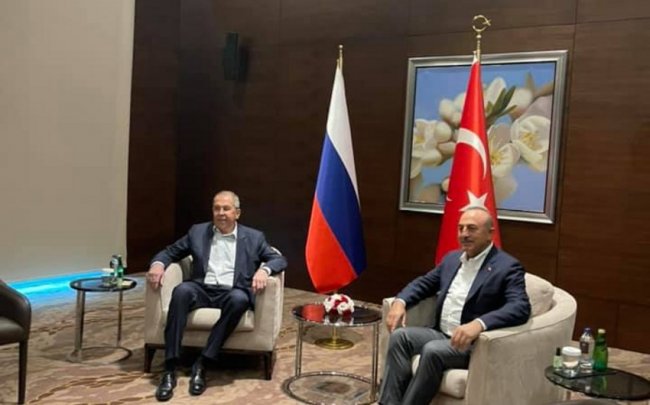 Çavuşoğlu və Lavrov arasında görüş başlayıb