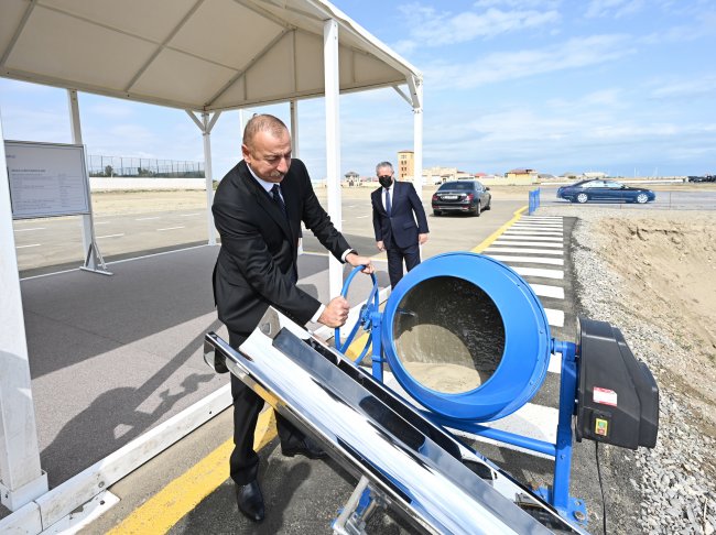 Prezident Sumqayıtda güzəştli mənzil layihəsinin növbəti yaşayış kompleksinin təməlini qoyub