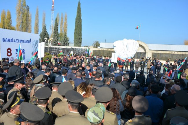Tərtərdə 8 Noyabr-Zəfər Günü münasibətilə yürüş və tədbir keçirilib Tərtərdə 8 Noyabr-Zəfər Günü münasibətilə yürüş və tədbir keçirilib