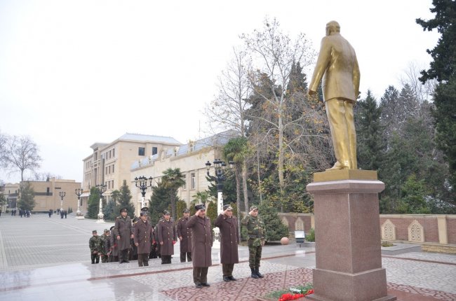 Tərtərlilər böyük hüznlə Umummilli liderin xatirəsini yad etdilər