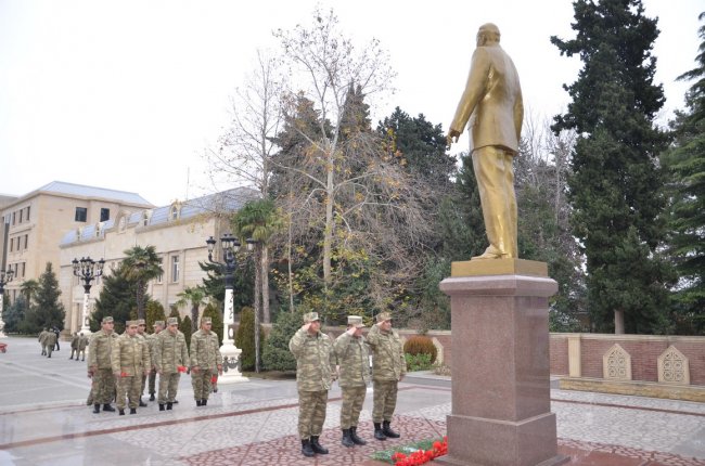 Tərtərlilər böyük hüznlə Umummilli liderin xatirəsini yad etdilər