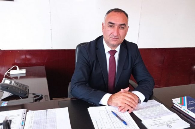 Kəlbəcər təhsilinin yeyib-içən rəhbəri... - O da Cavid Qurbanova güvənir... Kəlbəcər təhsilinin yeyib-içən rəhbəri... - O da Cavid Qurbanova güvənir...