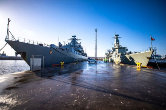 NATO-nun hərbi-dəniz qrupunun gəmiləri Tallin limanına daxil oldu